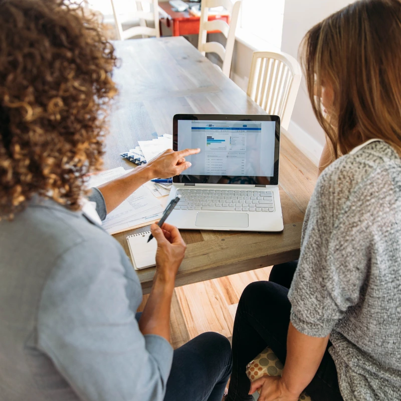 sistema de gestão para pequenos negócios com livro caixa